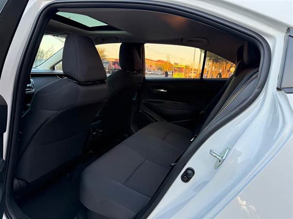 卡罗拉 2021款 双擎 1.8L E-CVT精英版