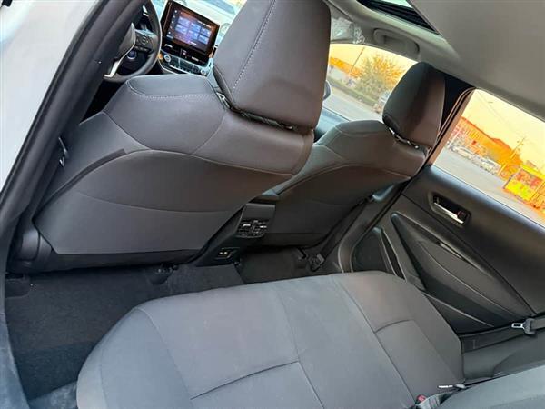 卡罗拉 2021款 双擎 1.8L E-CVT精英版