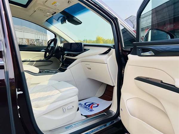 别克GL8 2020款 Avenir艾维亚 六座贤礼版