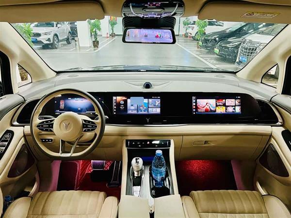 岚图梦想家 2022款 低碳版 梦+智享包