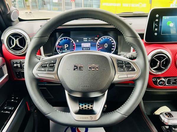 北京越野BJ40 2023款 2.0T 自动四驱城市猎人版侠客型