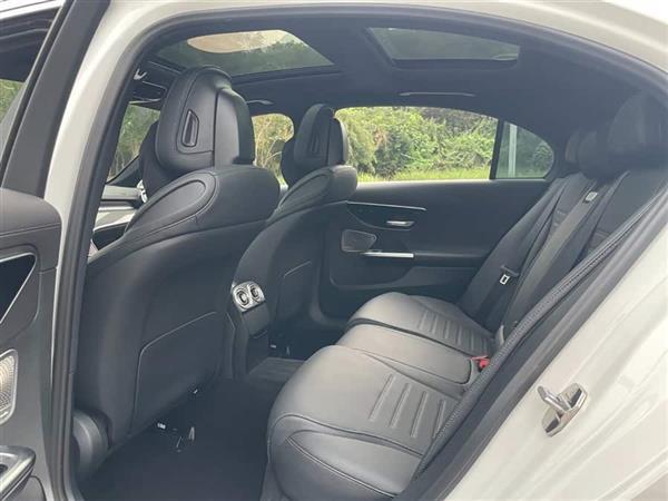 奔驰C级 2024款 C 260 L 运动版