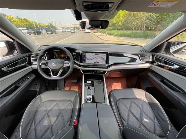 途昂 2022款 380TSI 四驱尊崇旗舰版