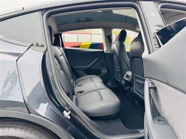 Model Y 2024款 后轮驱动版
