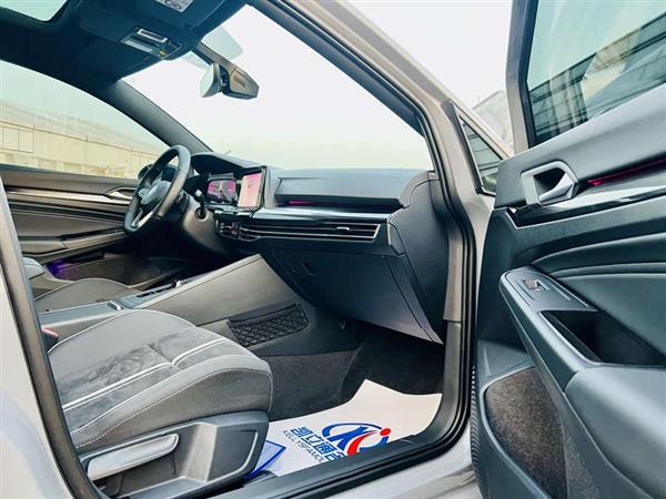 高尔夫 2023款 改款 280TSI DSG R-Line Lite