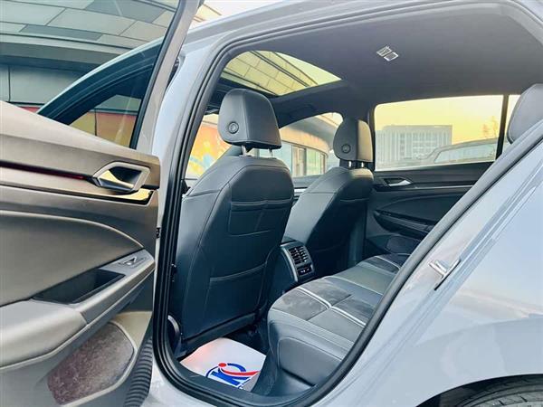 高尔夫 2023款 改款 280TSI DSG R-Line Lite