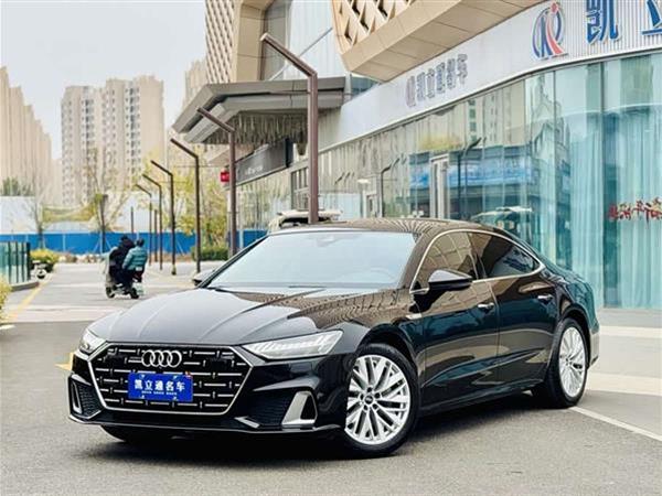 奥迪A7L 2024款 45TFSI S-line 筑梦型 流晶套装