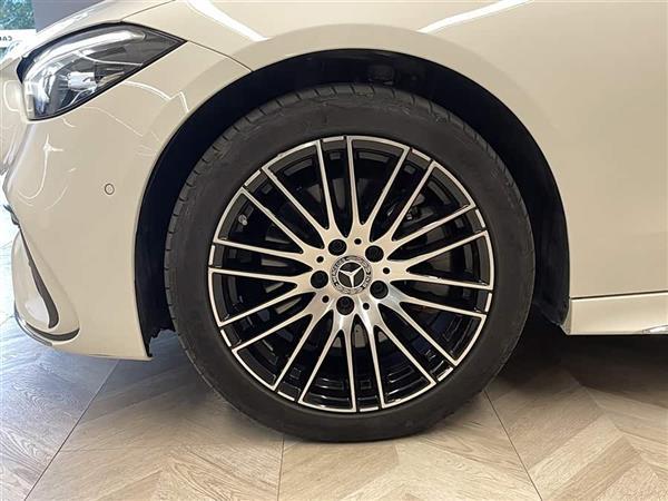 奔驰C级 2023款 C 260 L 运动版