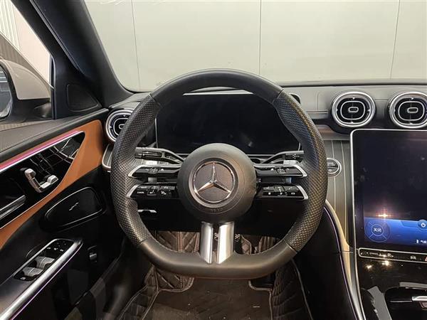 奔驰C级 2023款 C 260 L 运动版