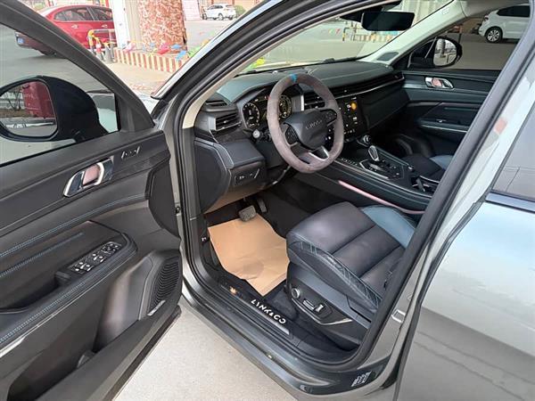 领克05 2020款 2.0TD 两驱耀Halo