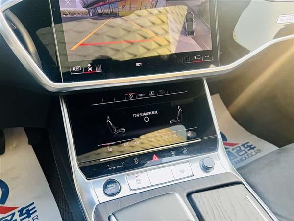 奥迪A6L 2023款 改款 55 TFSI quattro 尊享动感型