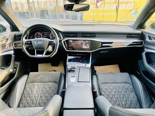 奥迪A6L 2023款 改款 55 TFSI quattro 尊享动感型