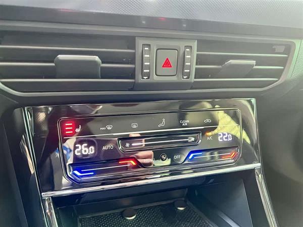 帕萨特 2023款 改款 330TSI 星空精英版