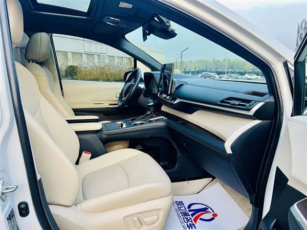 赛那SIENNA 2023款 2.5L混动 豪华版
