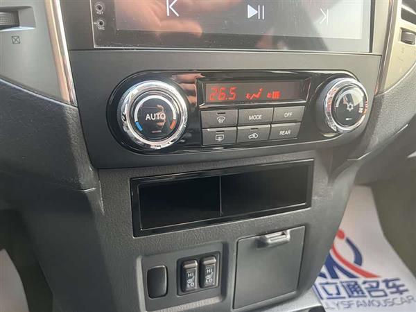 帕杰罗(进口) 2018款 3.0L 自动舒适版