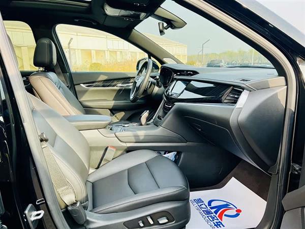 凯迪拉克XT6 2021款 2.0T 六座两驱豪华型