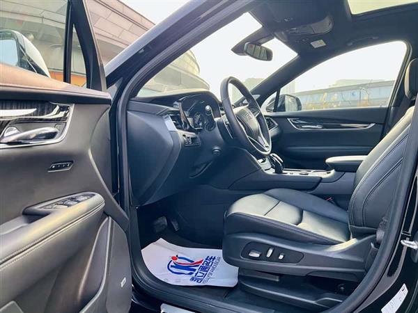 凯迪拉克XT6 2021款 2.0T 六座两驱豪华型