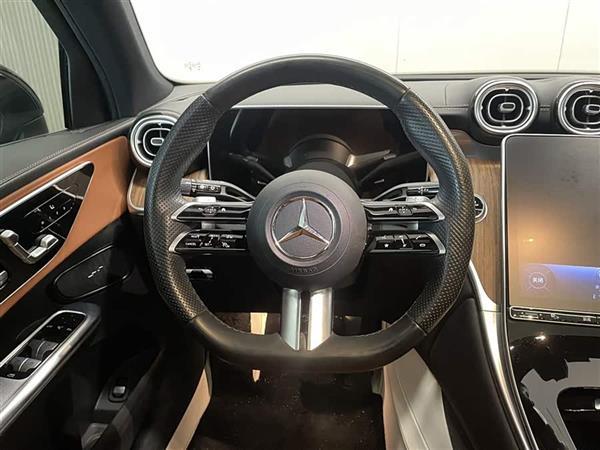 奔驰GLC 2023款 GLC 300 L 4MATIC 动感型 5座