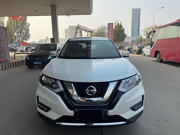 奇骏 2017款 2.0L CVT舒适版 2WD