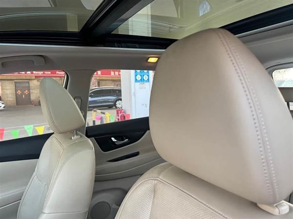 奇骏 2017款 2.0L CVT舒适版 2WD