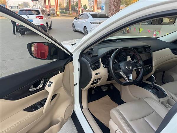 奇骏 2017款 2.0L CVT舒适版 2WD