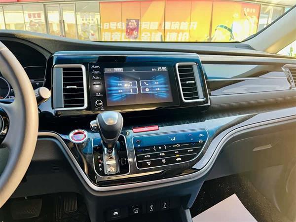 艾力绅 2019款 2.0L 混动豪华版