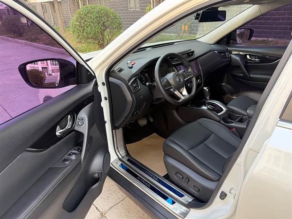 奇骏 2019款 2.0L CVT智联舒适版 2WD