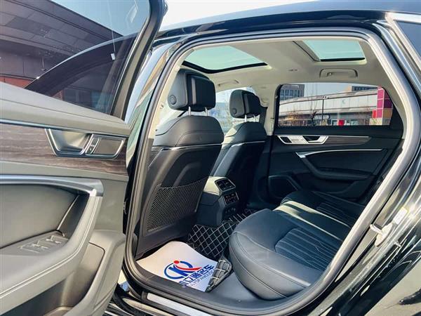 奥迪A6L 2023款 改款 45 TFSI quattro 尊享致雅型