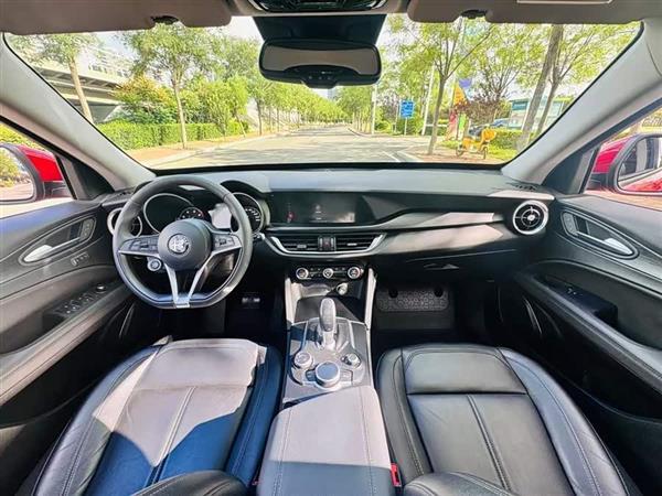 Stelvio斯坦维 2017款 2.0T 200HP 精英版