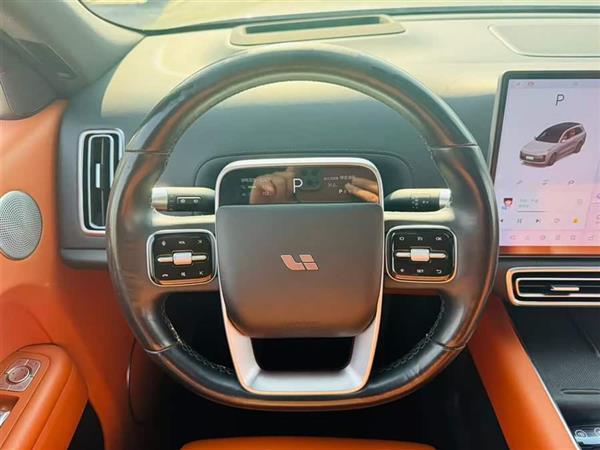 理想L8 2023款 Pro