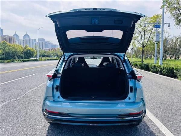 哪吒U 2022款 智400 磷酸铁锂