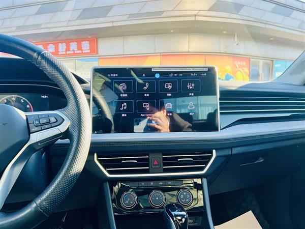 速腾 2024款 300TSI DSG超越版