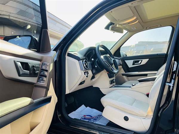 奔驰GLK级 2015款 GLK 260 4MATIC 动感型 极致版
