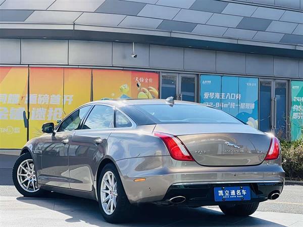 捷豹XJ 2016款 XJL 3.0 SC 两驱典雅商务版