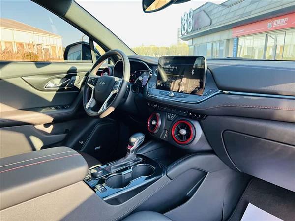 开拓者 2022款 轻混 650T RS Twin-Clutch四驱7座 擎版