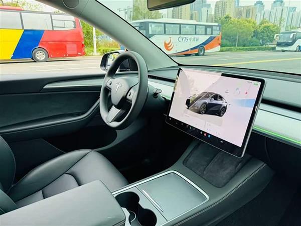 Model Y 2024款 后轮驱动版