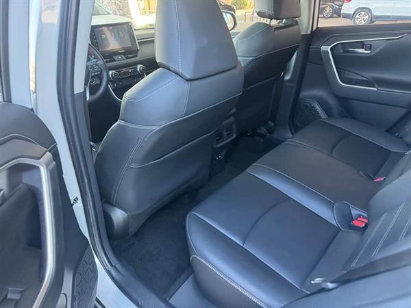 RAV4荣放 2021款 2.0L CVT两驱风尚PLUS版