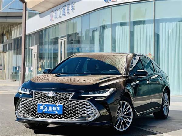亚洲龙 2024款 双擎 2.5L XLE尊贵版