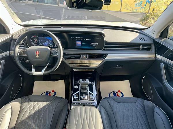 红旗HS5 2022款 改款 2.0T 智联旗享四驱版