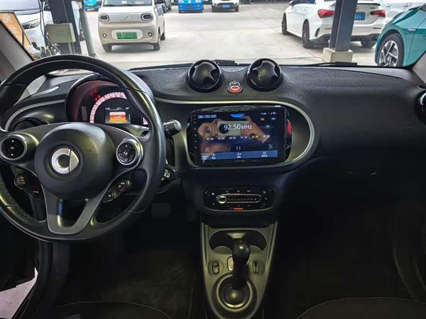 smart fortwo 2015款 1.0L 52千瓦硬顶激情版