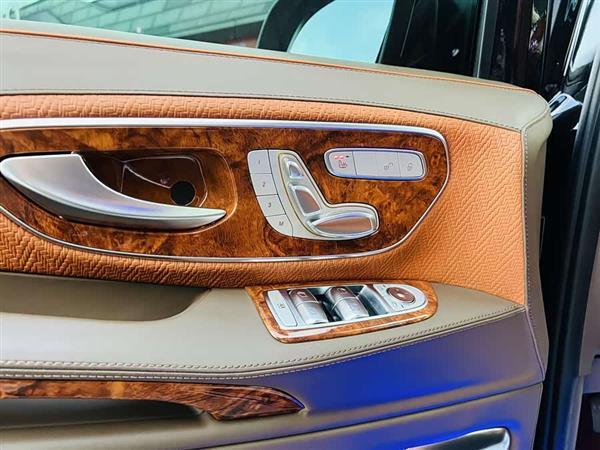 威霆 2023款 2.0T 商务版 7座