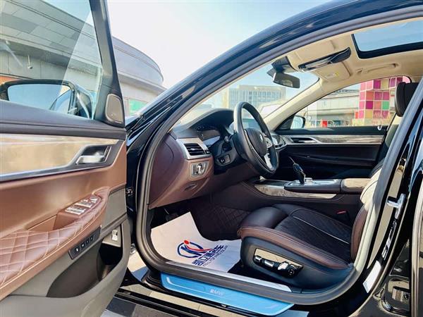 宝马7系 2021款 740Li 领先型 豪华套装