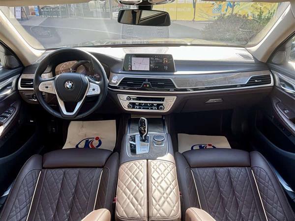 宝马7系 2021款 740Li 领先型 豪华套装