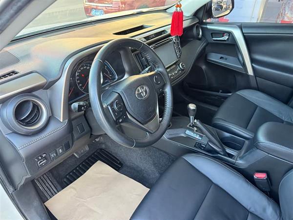 RAV4荣放 2013款 2.0L CVT四驱新锐版