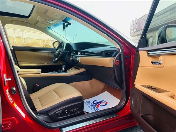 雷克萨斯ES 2015款 200 精英版