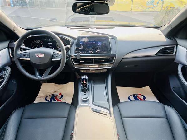 凯迪拉克CT5 2022款 28T 豪华型