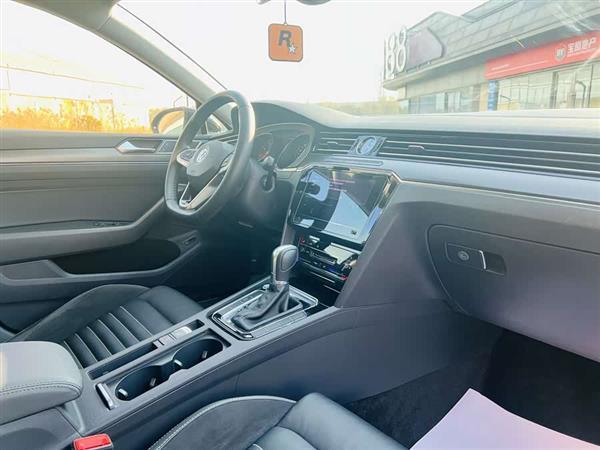 迈腾 2020款 330TSI DSG 领先型