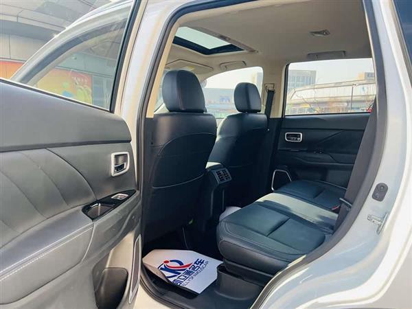 欧蓝德 2019款 2.4L 四驱致享版 5座 国V