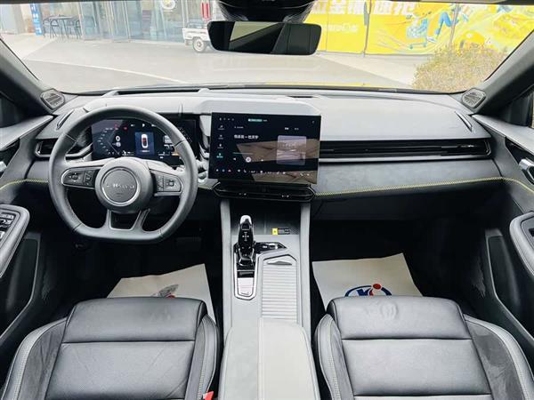 领克03 2023款 2.0TD DCT劲Halo