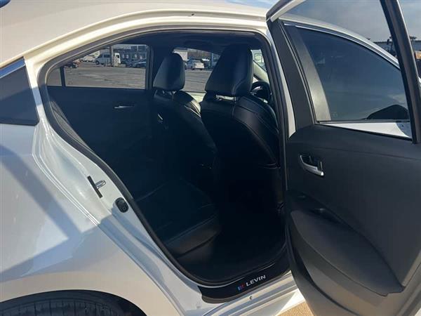 雷凌 2021款 双擎 1.8H E-CVT豪华版